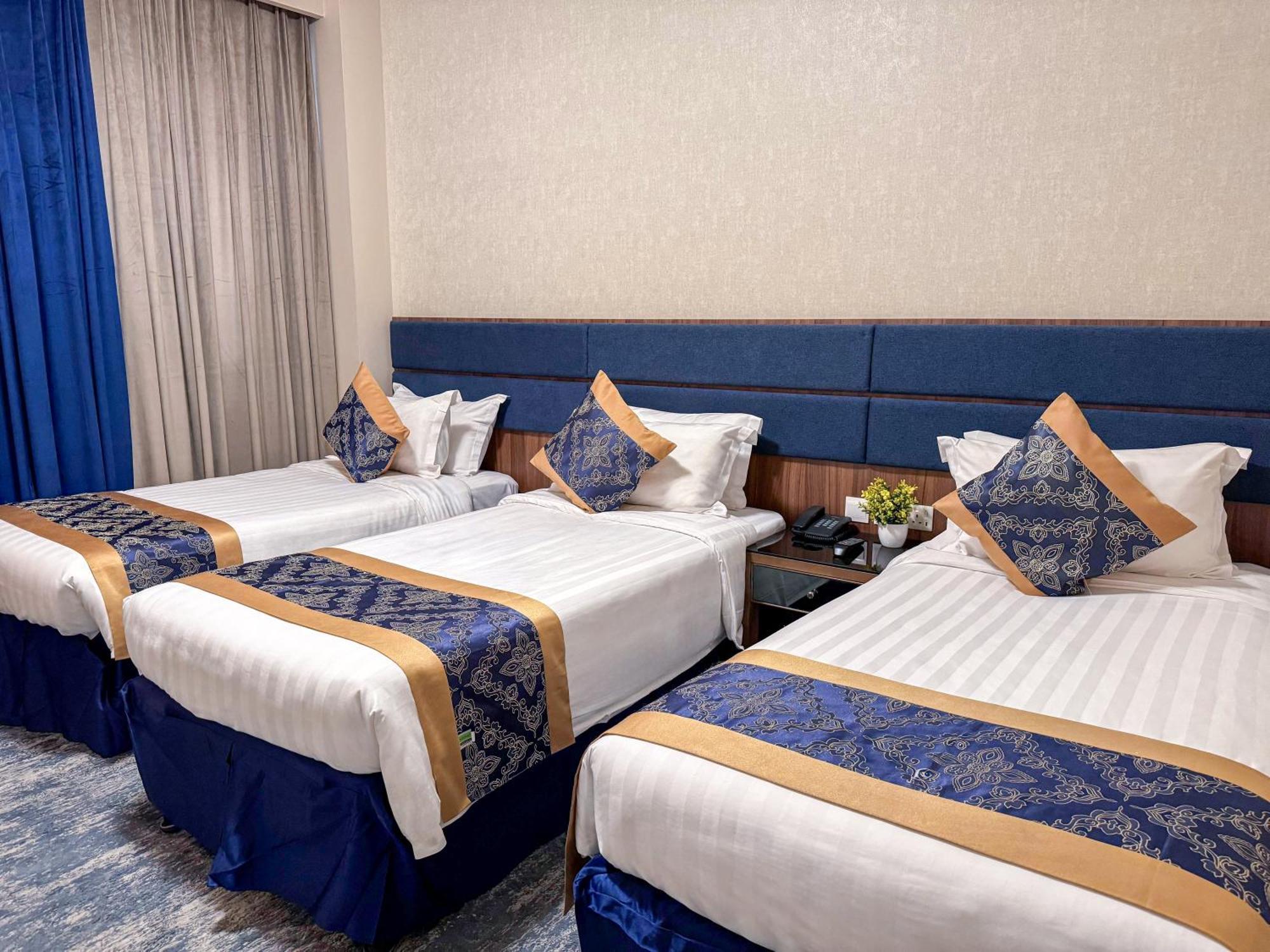 Rabwat Al Safwah Golden Hotel Medina Exterior photo